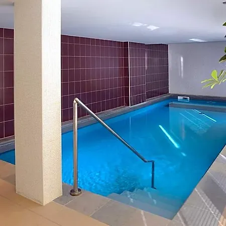 Apart Otel Domitys Le Parc De Saint-cloud