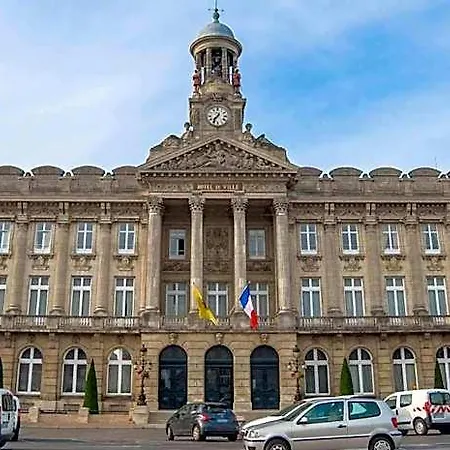Domitys Le Parc De Saint-cloud Apart Otel Cambrai
