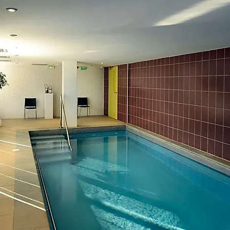 Apart Otel Domitys Le Parc De Saint-cloud